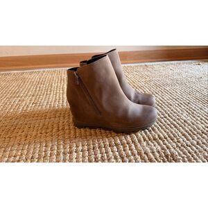Sorel Joan Of Arctic Wedge II Zip Ankle Boots Beige US 7 EUR 38